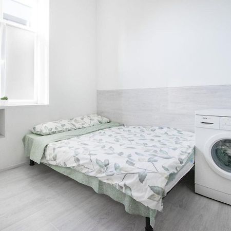 Apartaments For You Λβιβ Εξωτερικό φωτογραφία
